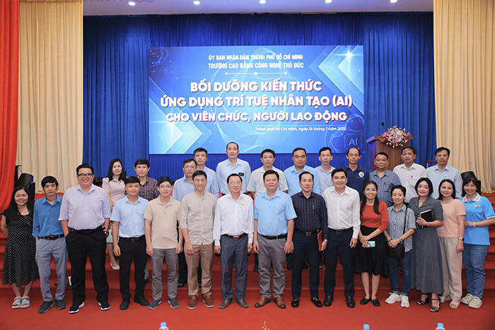 TDC bồi dưỡng kiến thức, trí tuệ nhân tạo (AI) cho đội ngũ viên chức, người lao động